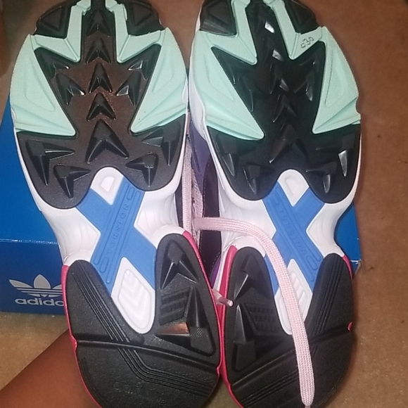 Falcon W BD7825 - Picture 3 of 5